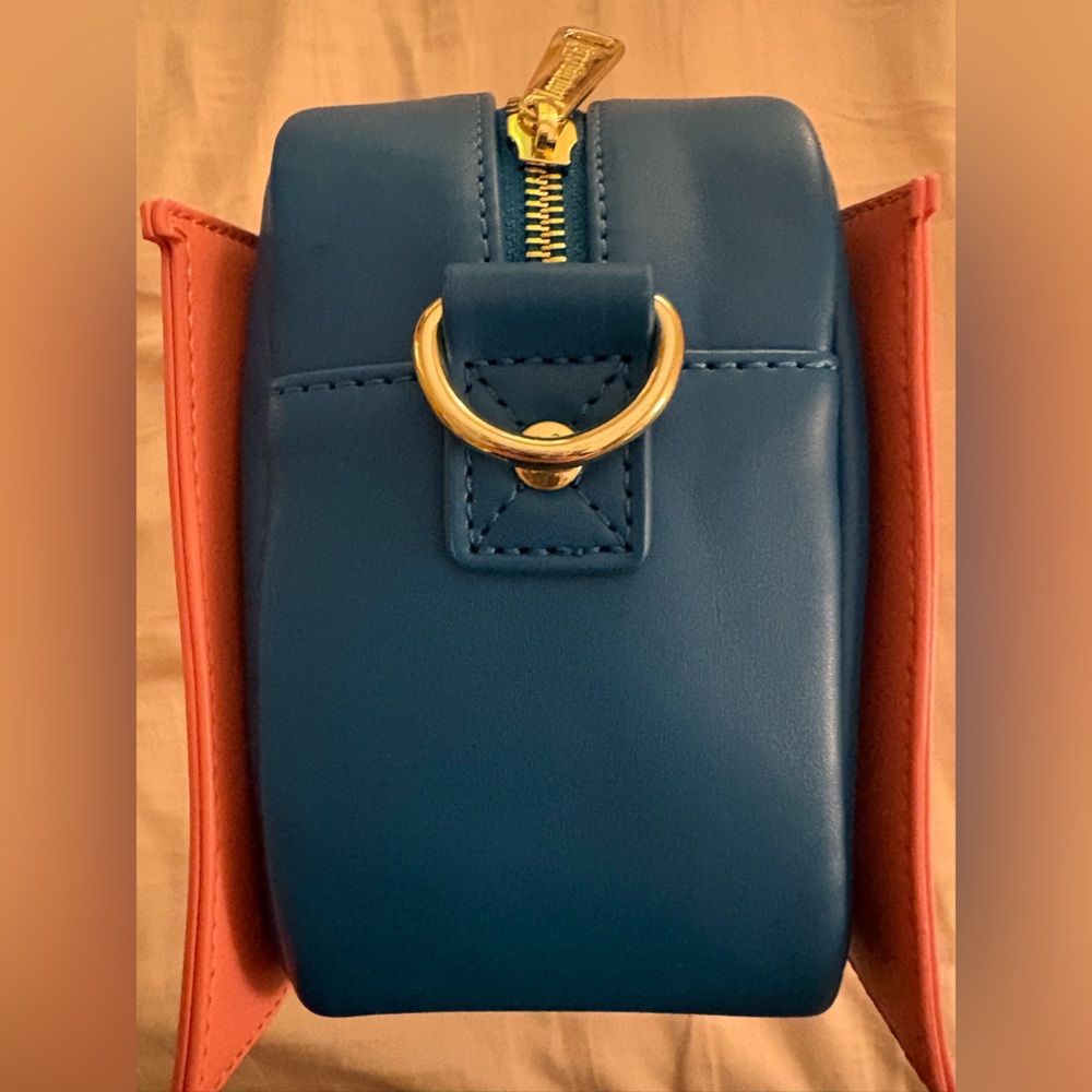 Loungefly D23 2024 Exclusive Walt Disney Animation Studios Crossbody Bag (Rare) - Picture 11 of 14